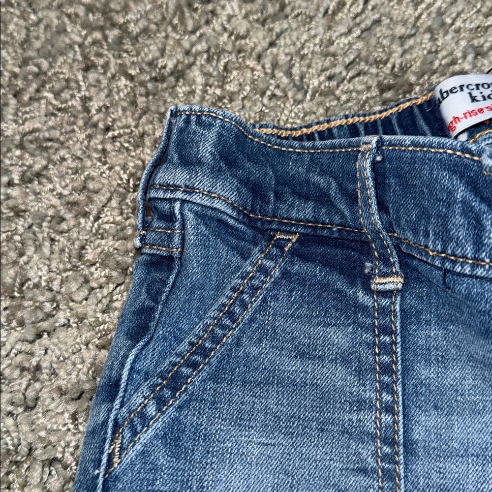 Abercrombie Kids High Rise Shortie Shorts (5/6) - Picture 4 of 8